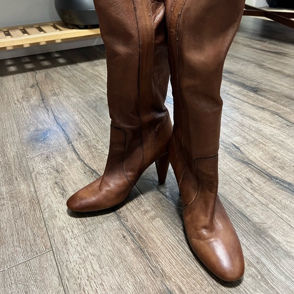 David Dixon Soft Brown Leather Knee High Heeled Boots Size 9 - Picture 1 of 10